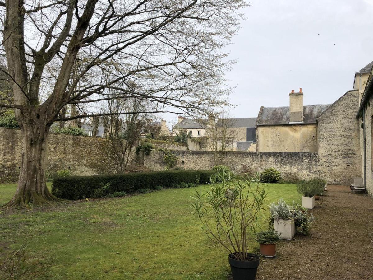 Heritage Apartment In Bayeux Near Museum Of Art المظهر الخارجي الصورة